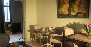 Hotel Ganda & 3*