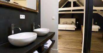 Hotel Ganda & 3*